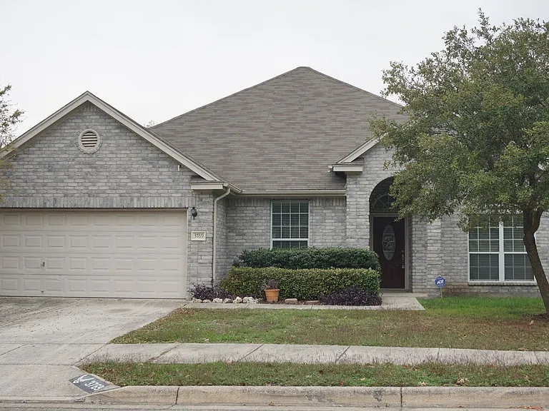3769 Pebble Bch — Photo 1