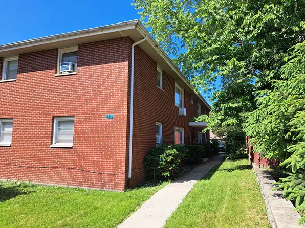 319 Dewey St, Joliet, IL 60436