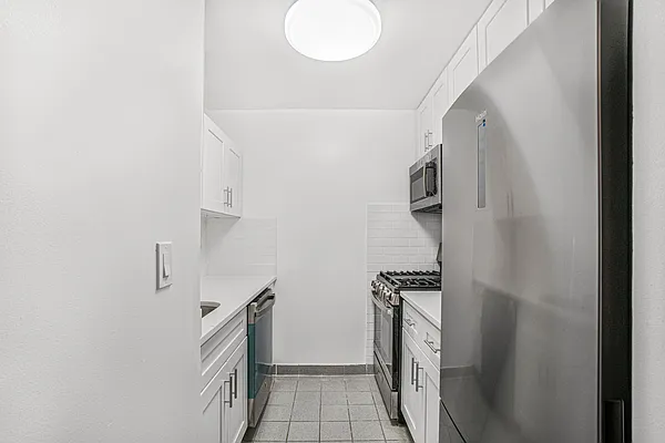Rented by Realmart Realty LLC | media 3