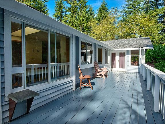 5th image of 4713 85th Ave NW