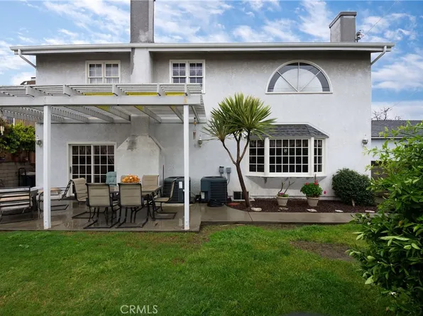 5618 Pepperwood Ave, Lakewood, CA 90712