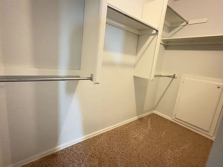 9301 Maypark Cir — Photo 20