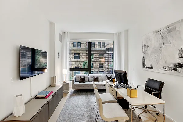 Sold by Nest Seekers International | media 2