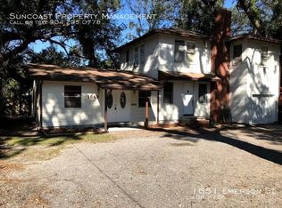 1651 Emerson St, Jacksonville, FL 32207