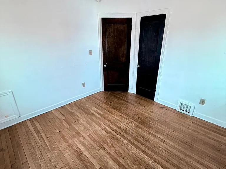 14221 Glenside Rd — Photo 18