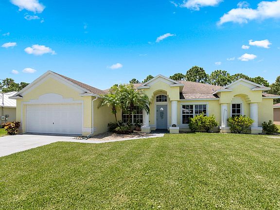 3rd image of 5554 NW South Lundy Circle