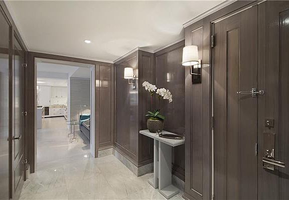 5th image of 21 E 61st St APT 8A