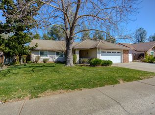 1521 Arroyo Manor Dr, Redding, CA 96003