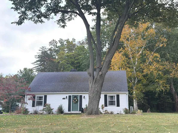 1528 Winterhaven Ave, Ashtabula, OH 44004