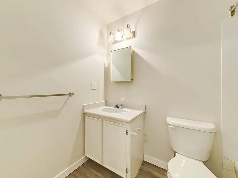 4102 43rd Ave #101 — Photo 24