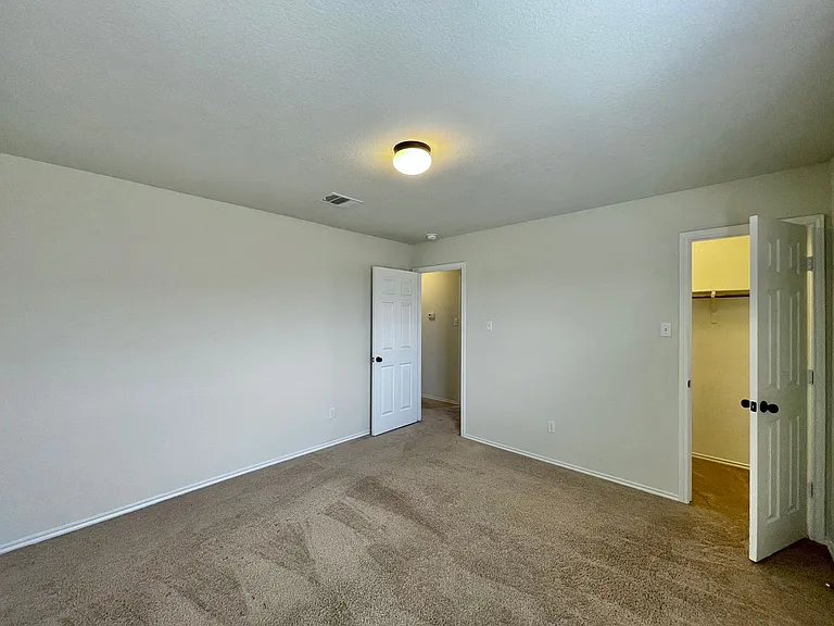 304 W Orion Dr — Photo 36