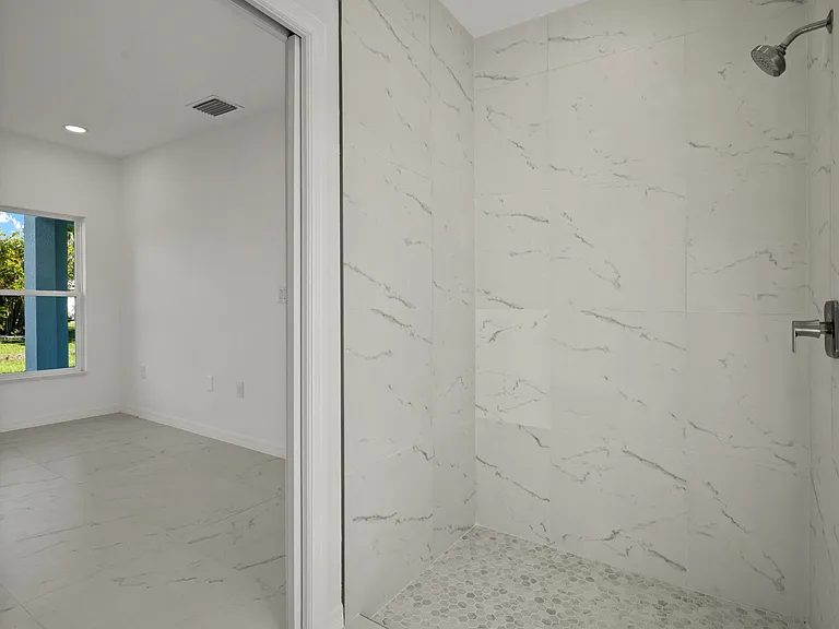 748 Foxtail St E — Photo 13