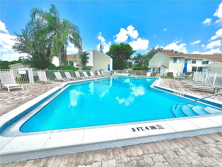 416 Bristle Cone Ln #9 — Photo 36