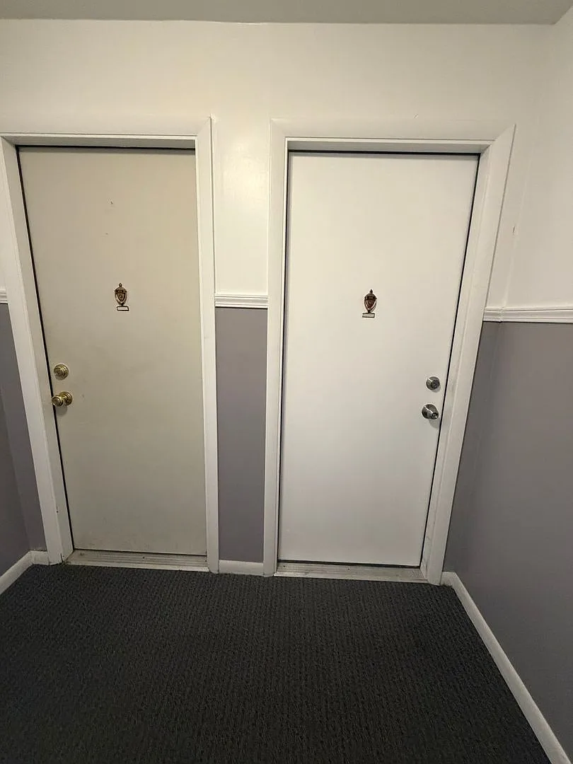 Building Photo - 304 N Carter St #102