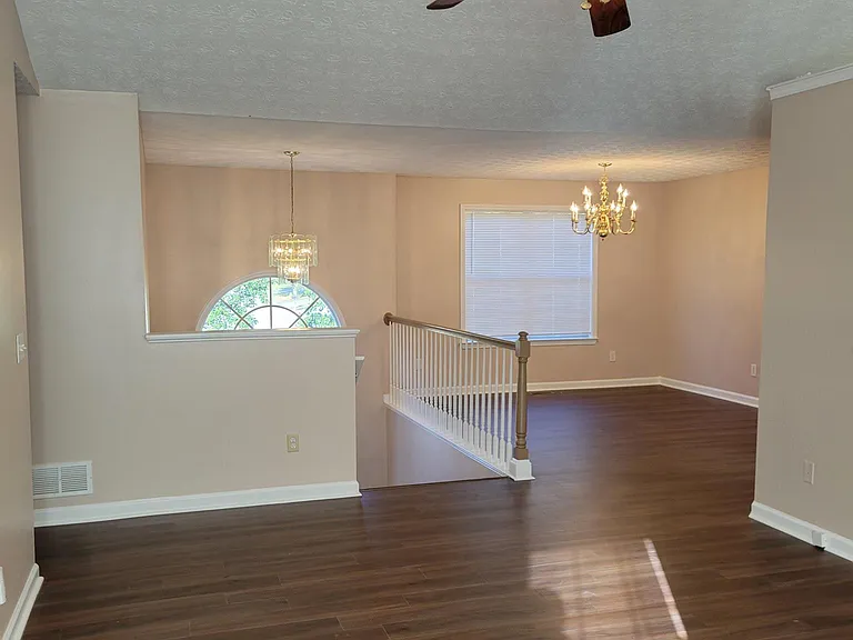 6286 Wellington Ct — Photo 41