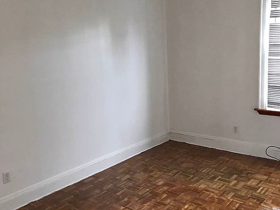 3rd image of 12519 Hillside Ave #1FL
