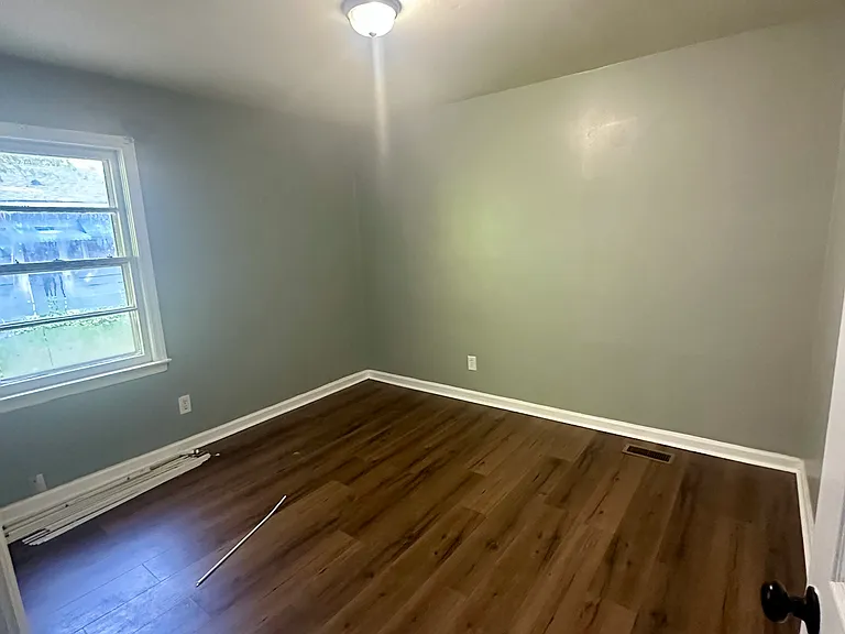 1560 Minurva Dr — Photo 4