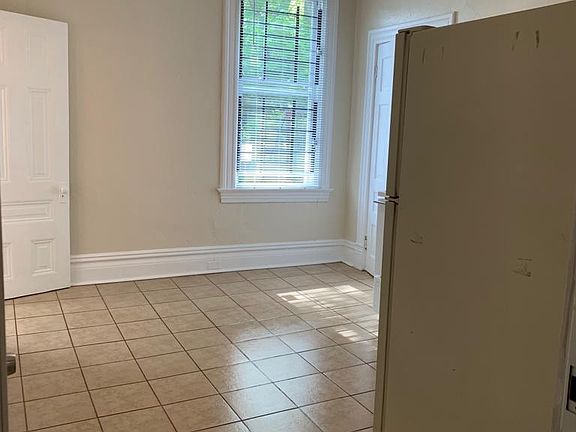 3rd image of 357 Stratford Ave APT 2R