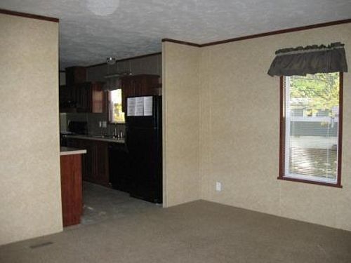 1st image of 150 W Pin Oak Dr