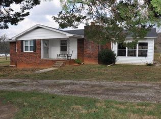 140 Walnut Cir, Livingston, TN 38570