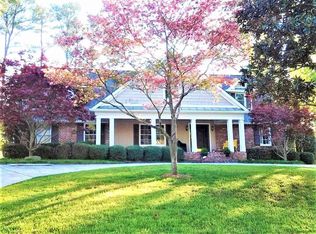 7268 Thornhill Ln, Sandy Springs, GA 30328