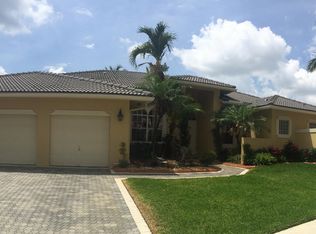 2564 Mayfair Ln, Weston, FL 33327