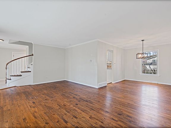 5th image of 224 Downing Rd