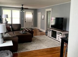 606 Jackson St, Macon, MO 63552