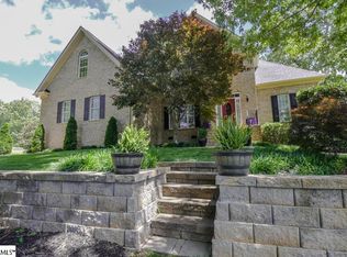 2 Rosefield Ct, Fountain Inn, SC 29644