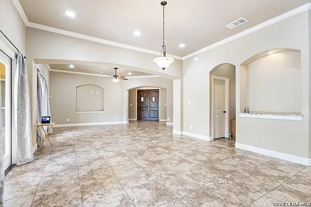 8210 Roy Ln — Photo 9