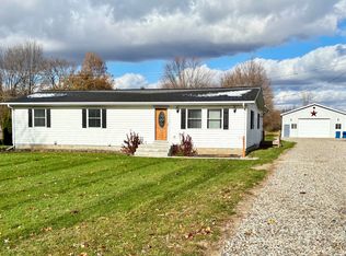 944 Lukesport Rd, Quincy, MI 49082