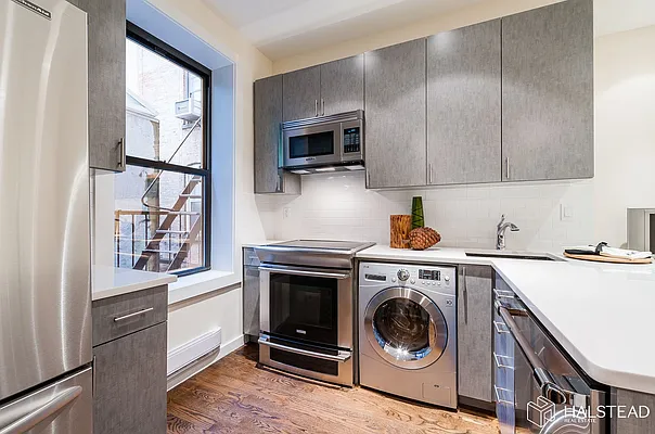 Rented by Halstead Real Estate | media 35