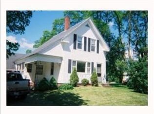 7 Robinson St, Skowhegan, ME 04976