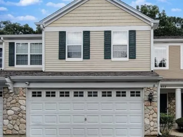 2517 Oak Tree Ln, Plainfield, IL 60586