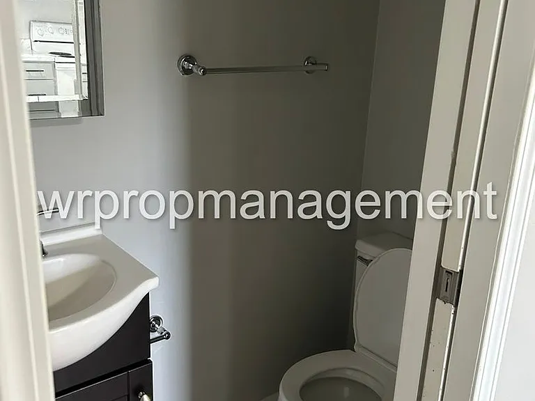 2518-2520 Dean Rd — Photo 9