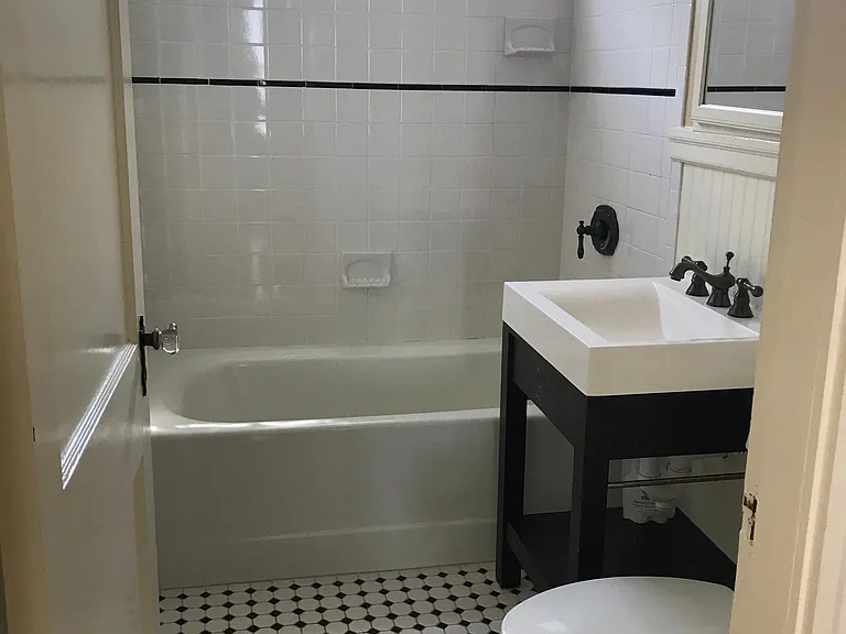 14 Glover St #2 — Photo 8
