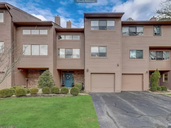 25 Berkeley Ct, Township Of Washington, NJ 07676