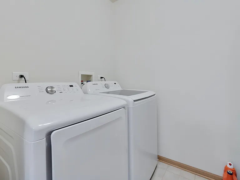 840 Amelia Ct — Photo 21