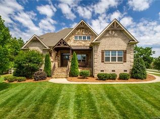 2649 Silver Stone Ln, Denver, NC 28037