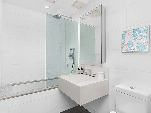 4th image of 250 Bowery APT 5D