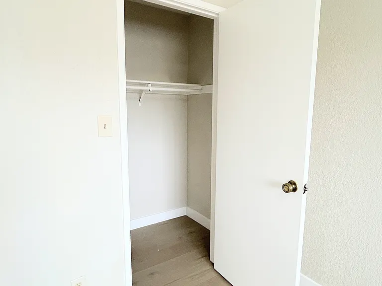 1603 Swarthout Ct — Photo 13