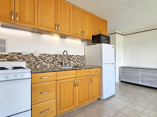 1650 Kanunu St APT 518, Honolulu, HI 96814