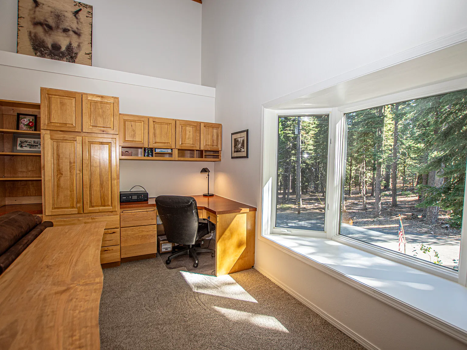 4 bed, 3.5 bath, 2768 sqft, $6,000 — Photo 2