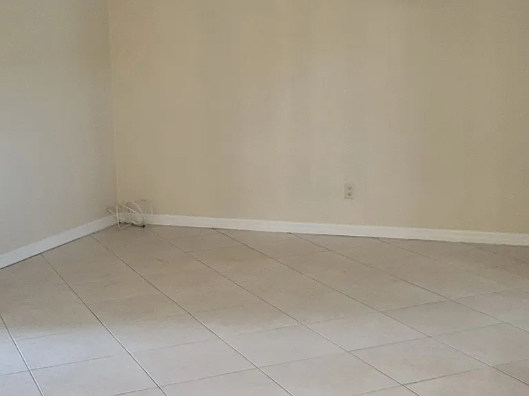 901 N Palm Dr SW — Photo 9
