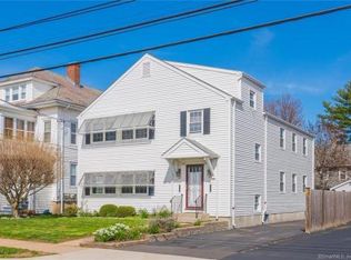 82 Lancaster Rd, West Hartford, CT 06119