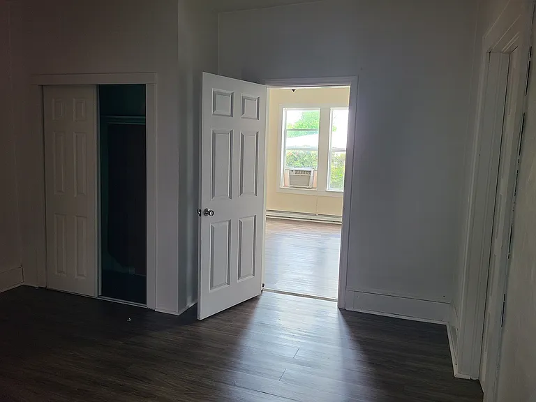 110 Summers St — Photo 26