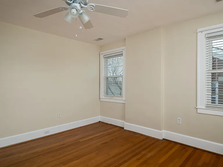 1378 Fontaine Rd — Photo 30