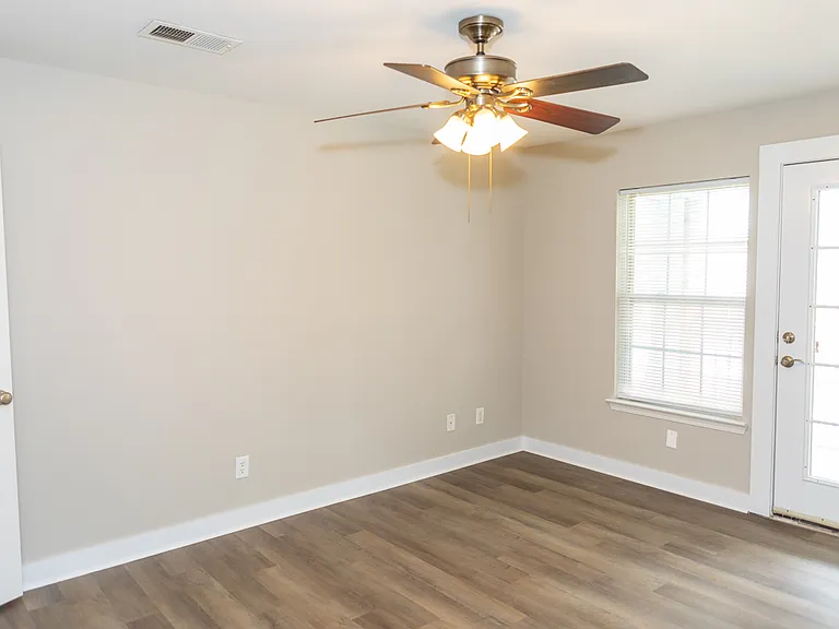 305 Todd St NW #210 — Photo 7