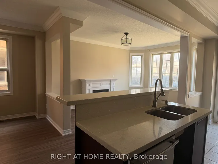 476 Mahogany Ct — Photo 6