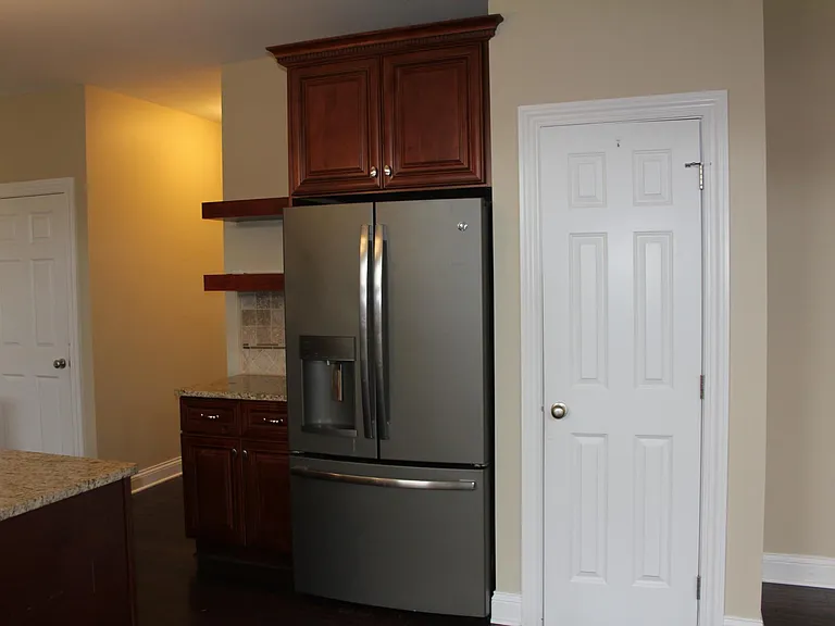1258 Patriot Way — Photo 9